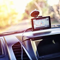 Hogyan válasszunk GPS navigációt az autóba? A tesztek és az értékelések alapján megtudhatjuk, hogy melyek a legjobbak.